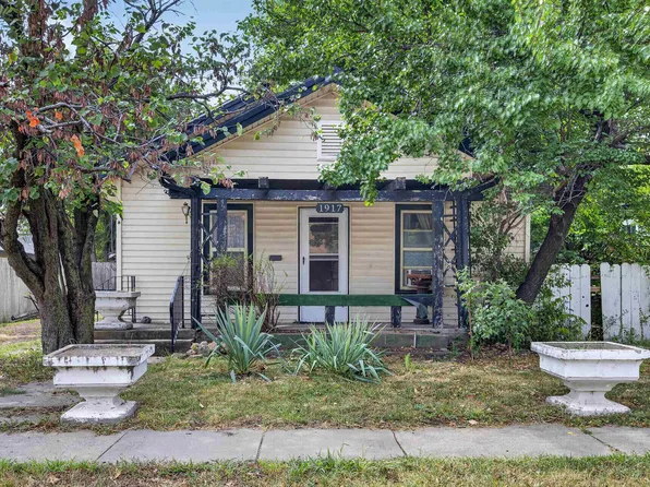 1917 W McCormick Ave, Wichita, KS 67213