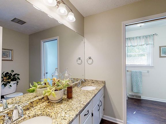 3rd image of 3410 Tisdale Dr