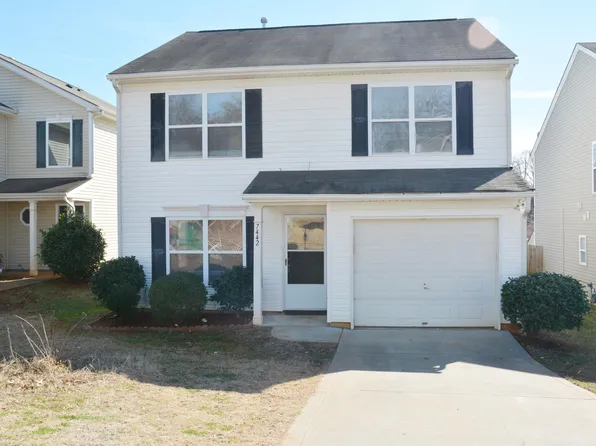 7442 Lady Liberty Ln, Charlotte, NC 28217