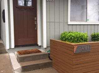 2631 V St, Sacramento, CA 95818