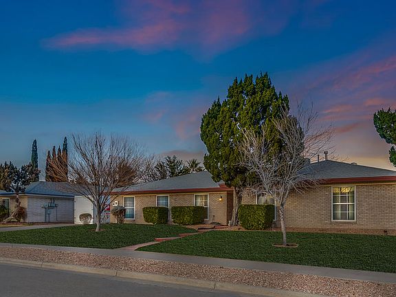 3rd image of 10467 Janway Dr