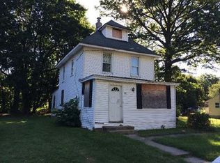 98 Louisiana Ave, Ewing, NJ 08638