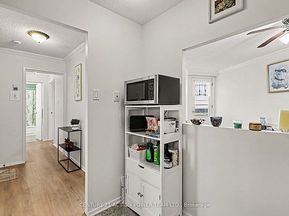4th image of 915 Elmsmere Rd #1006