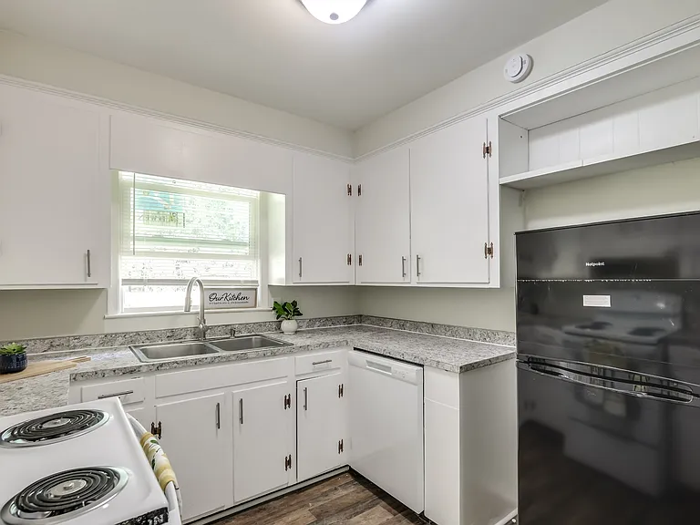 1725 Cheltenham Ln — Photo 22