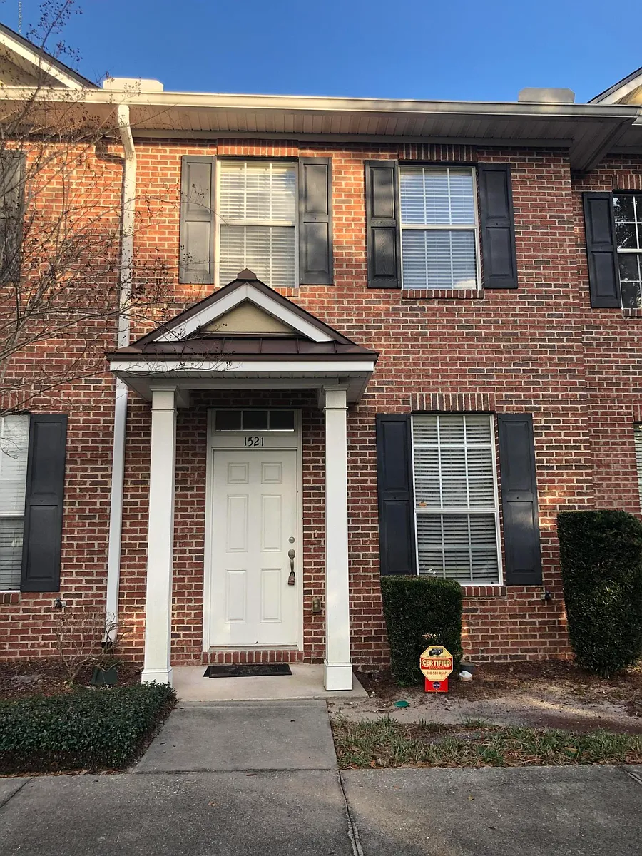 Building Photo - 1521 Fieldview Dr