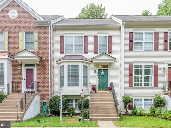 5136 Race Pointe Pl, Woodbridge, VA 22193