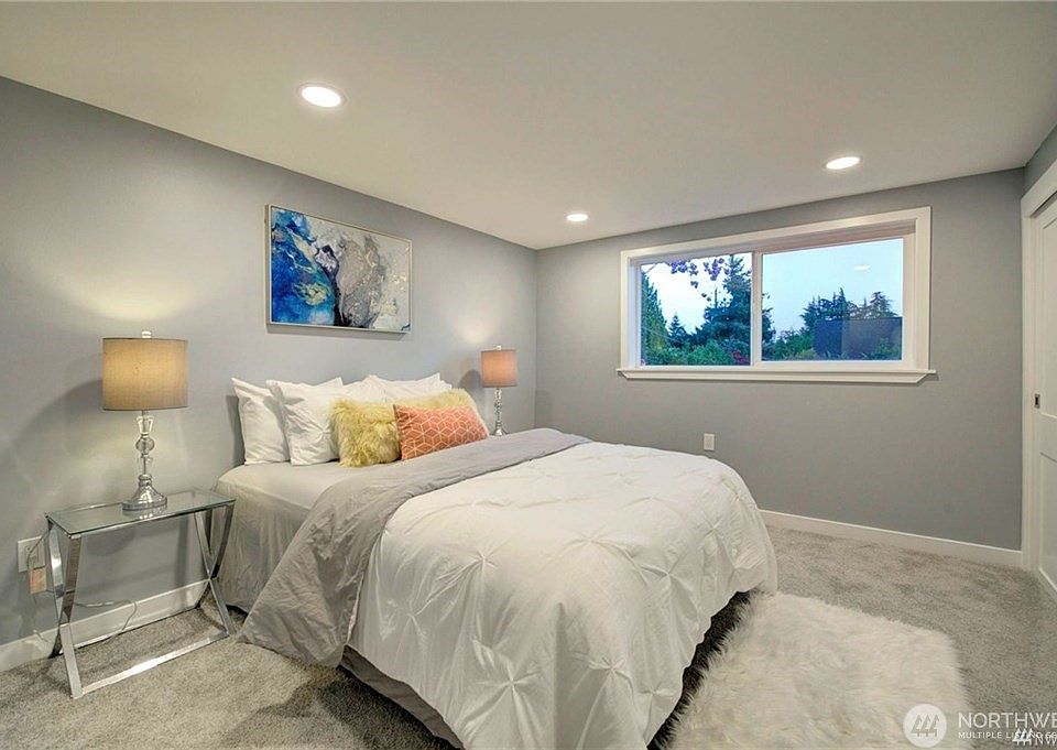 1st image of 10457 8th Ave SW #A