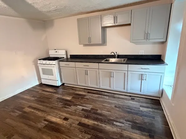 4 W Main St #1, Arendtsville, PA 17303