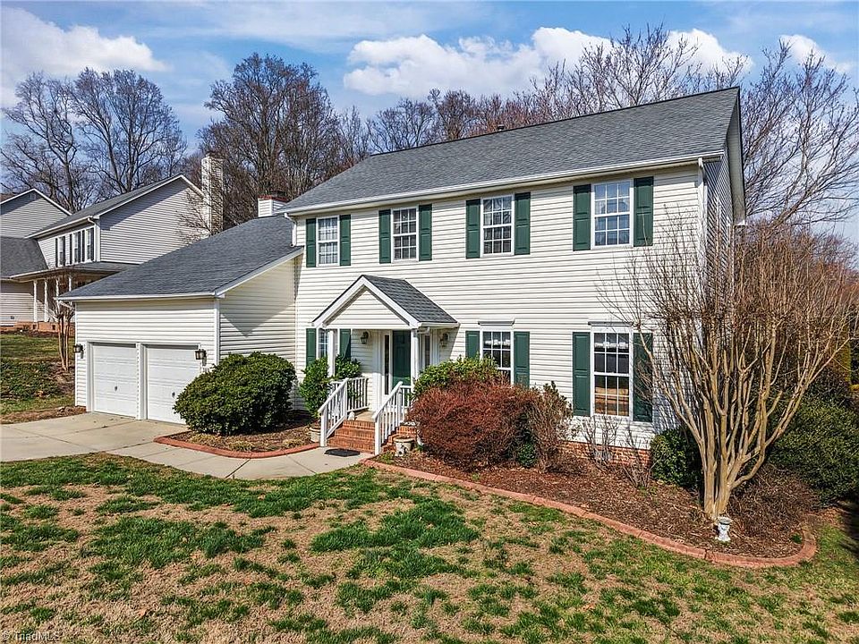 1st image of 3019 Grasmere Dr