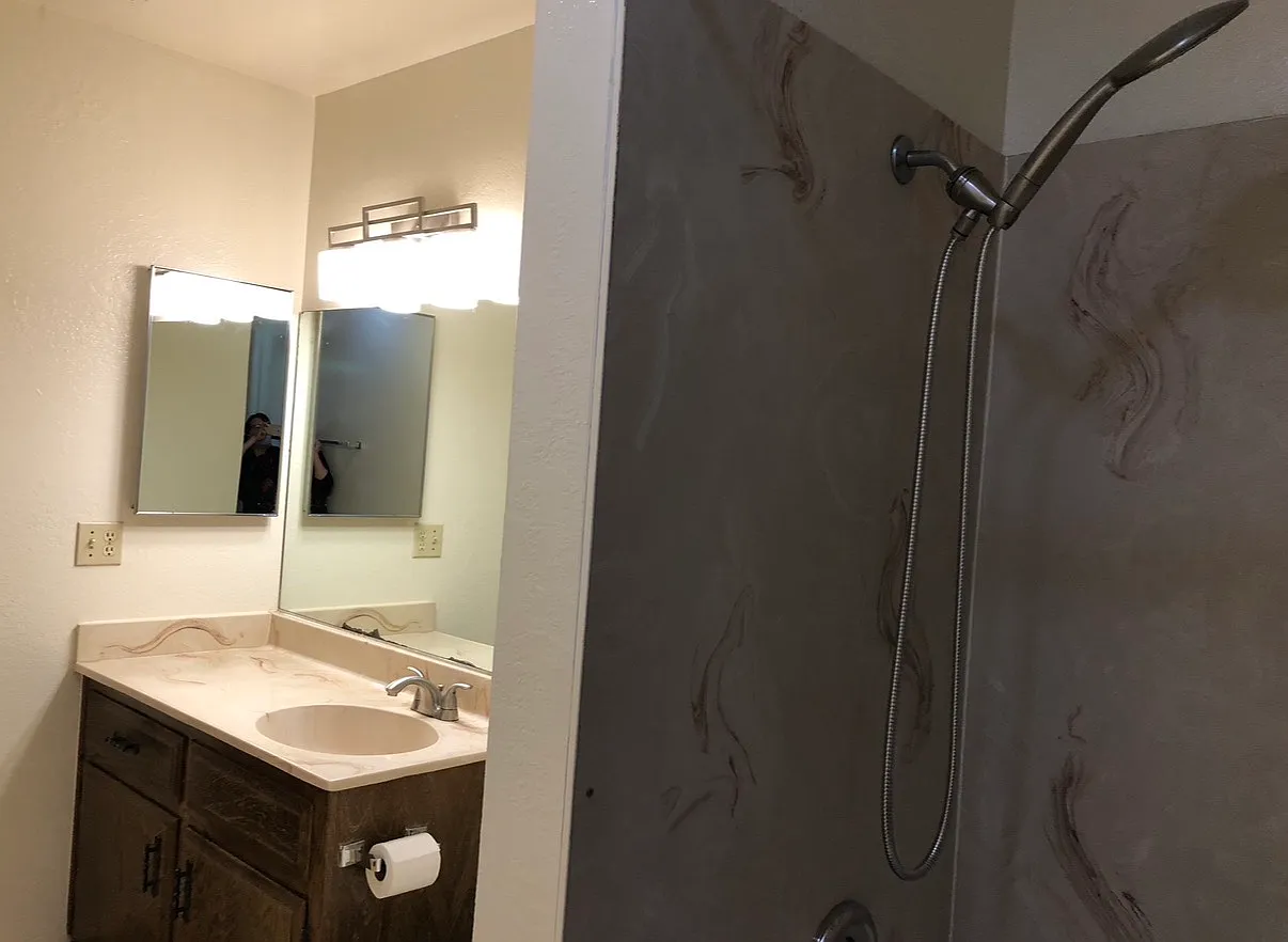 5 bed, 1643 sqft, $750 — Photo 3
