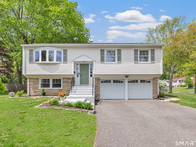 16 Mayflower Circle, Fairfield, CT, 06824