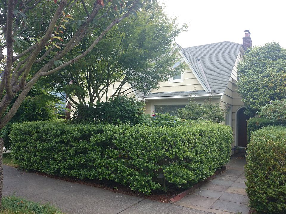 1st image of 3218 Whalley Pl W