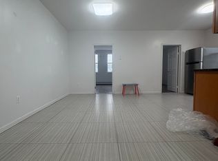 1353 70th St APT 1R, Brooklyn, NY 11228