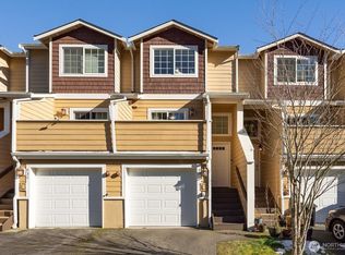 932 N 199th St, Seattle, WA