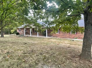 7016 Herbst Rd, Villa Ridge, MO 63089