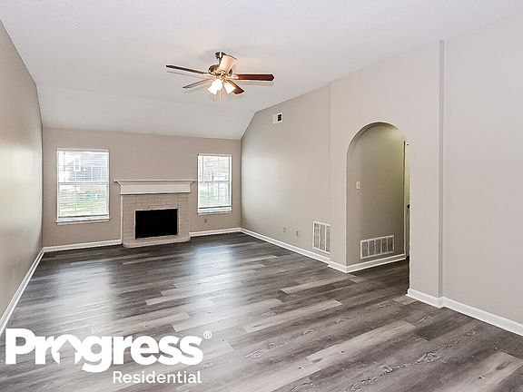 5th image of 7843 Lake Cross Dr E