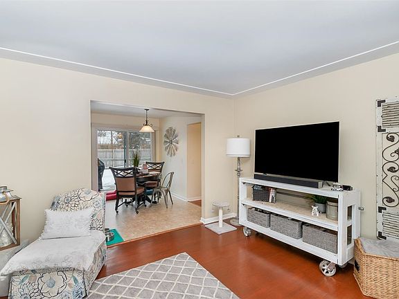5th image of 4369 Clement Dr
