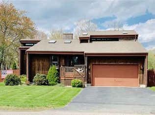 39 Narrows Rd, Bristol, RI 02809