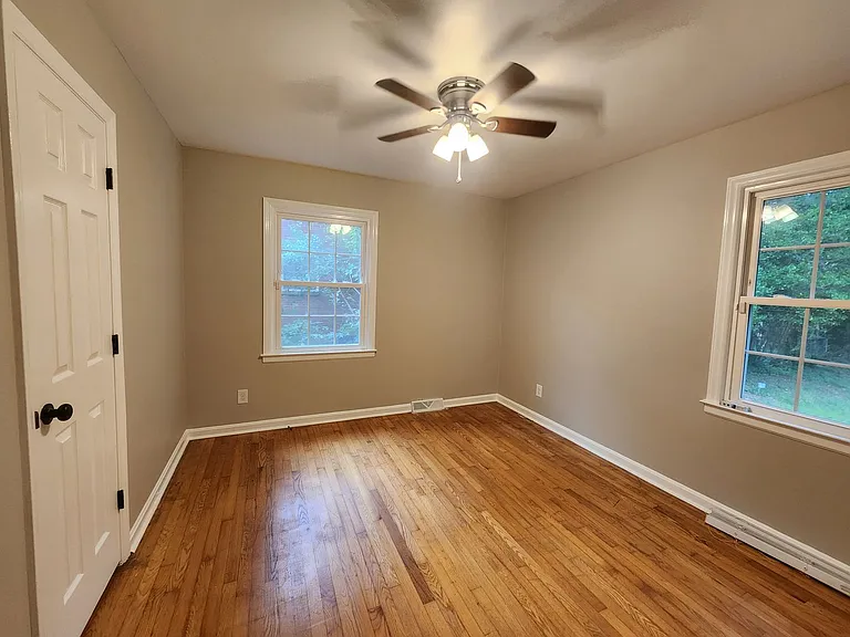 5530 Galway Dr — Photo 14