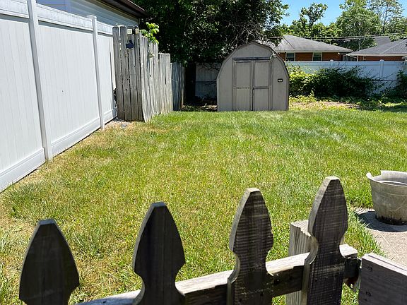 4th image of 9210 Coogan Dr
