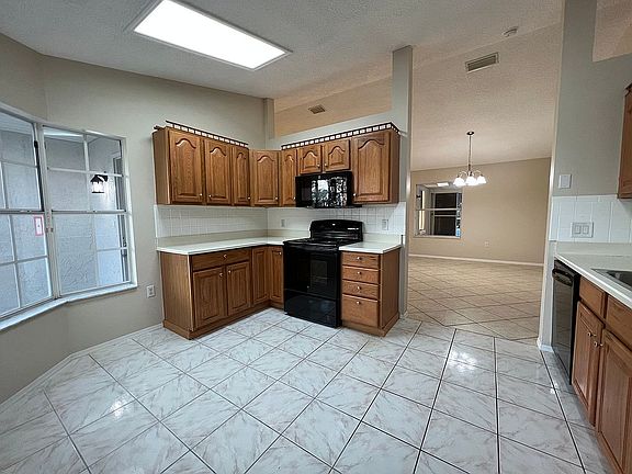 5th image of 12443 Wedgefield Dr
