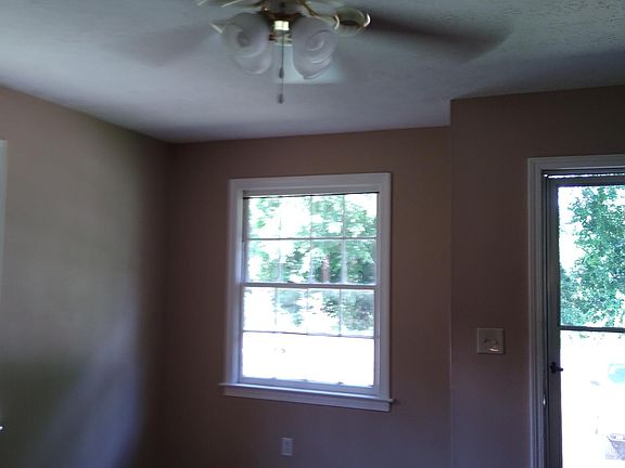 4th image of 227 Berea Forest Cir
