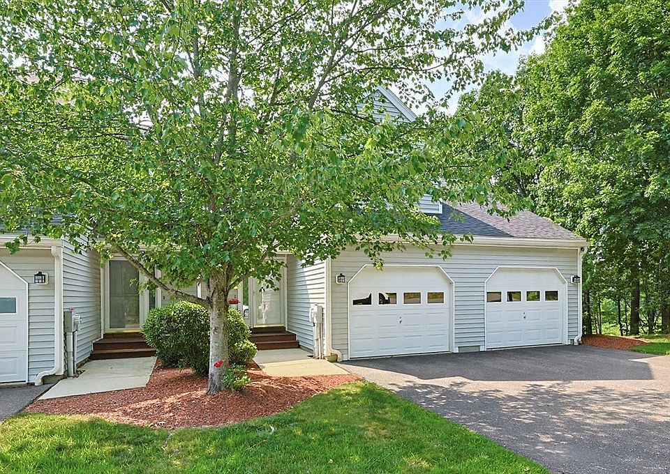 1st image of 42 Mountain Laurel Ln Condo 32