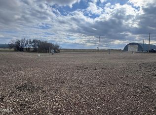 303 1st St, Reeder, ND 58649