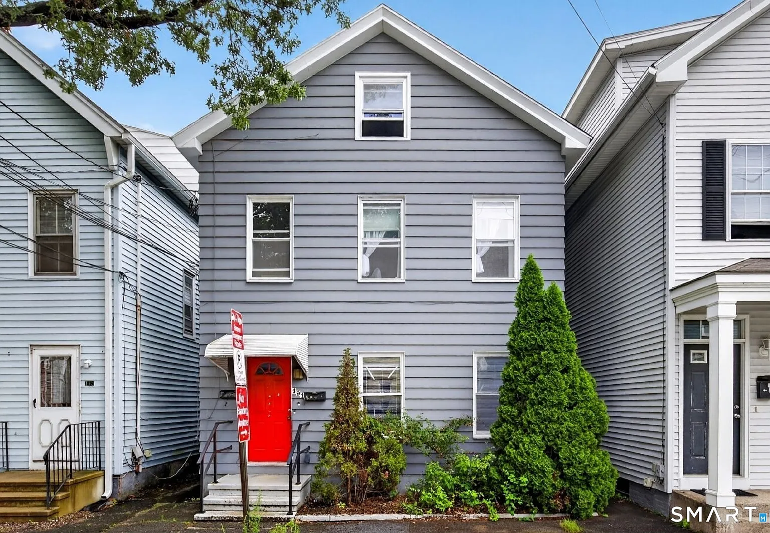 2 bed, 1.0 bath, 1672 sqft, $2,100 — Photo 1