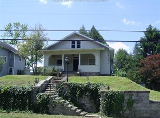 215 Madison Ave, Madison, WV 25130