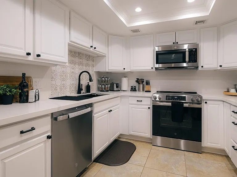 7940 E Camelback Rd #608 — Photo 4