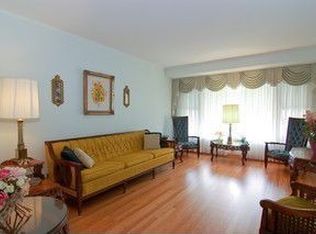 4236 W Fairfax St, Oak Lawn, IL 60453