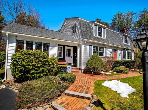 11 Lauren Lane, Goffstown, NH 03045