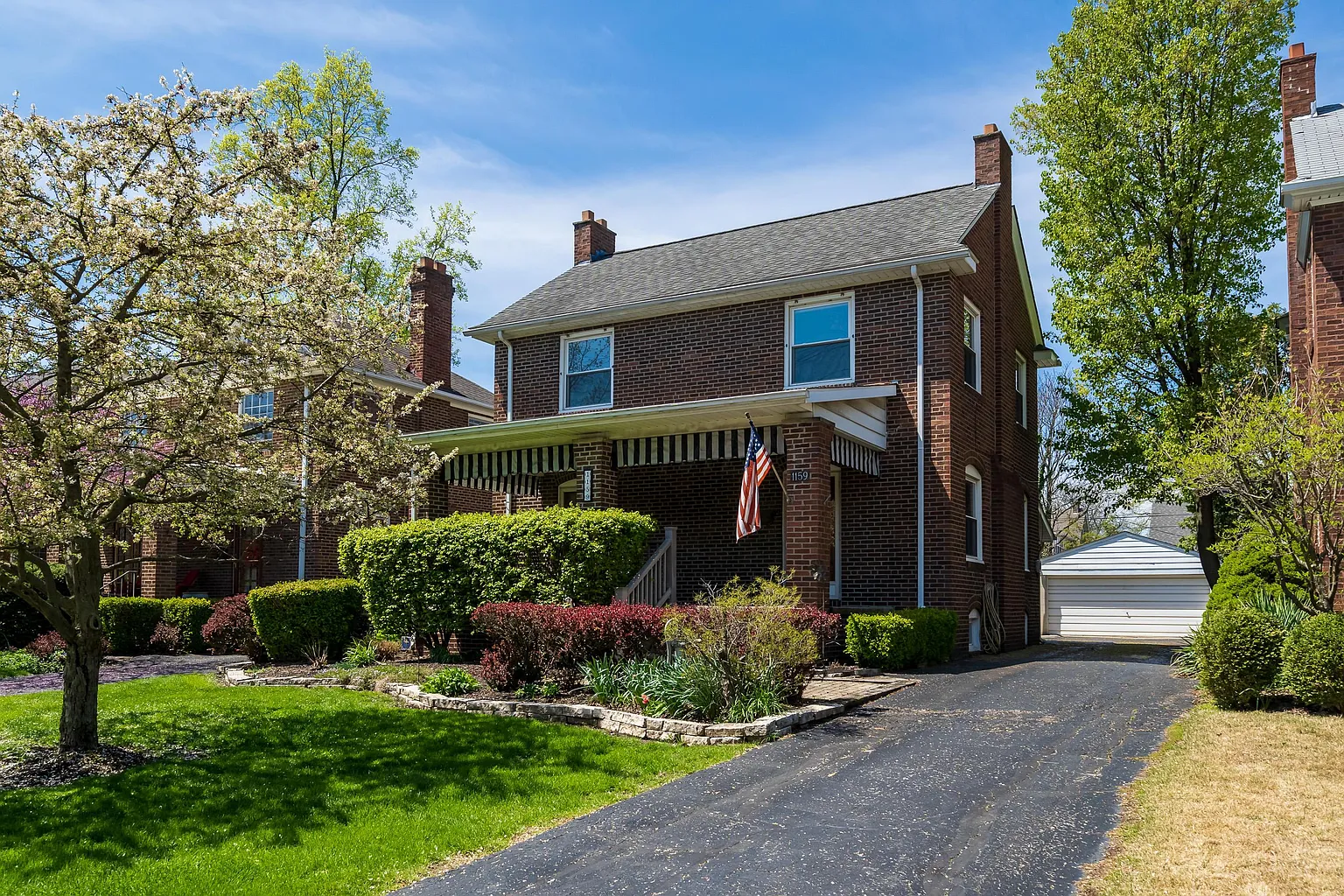 1159 Grandview Ave photo 1