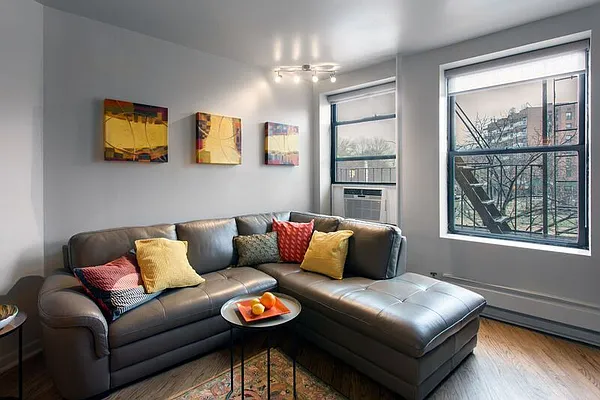 Sold by Orrichio Anderson | media 17