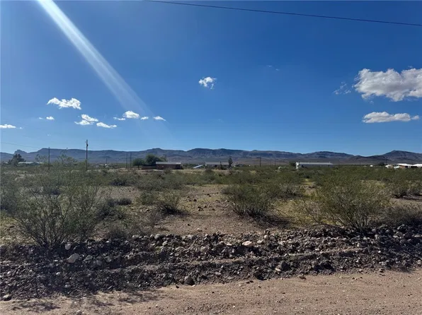 4795 N Ehrenberg Rd, Golden Valley, AZ 86413