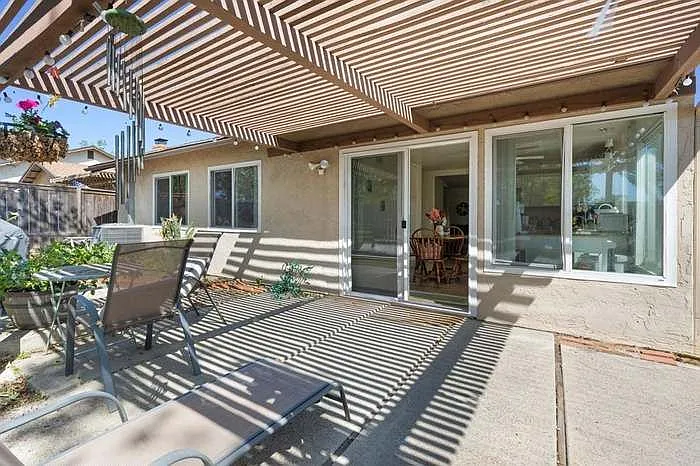 425 Blueridge Pl — Photo 12