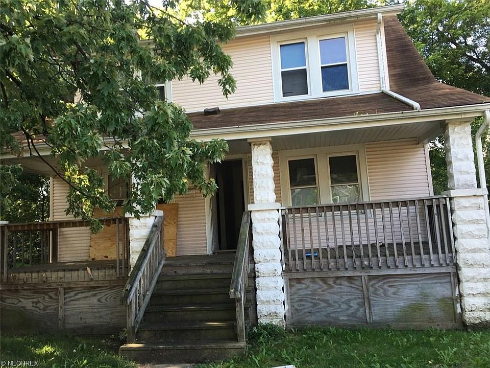 1st image of 1134 Santee Ave
