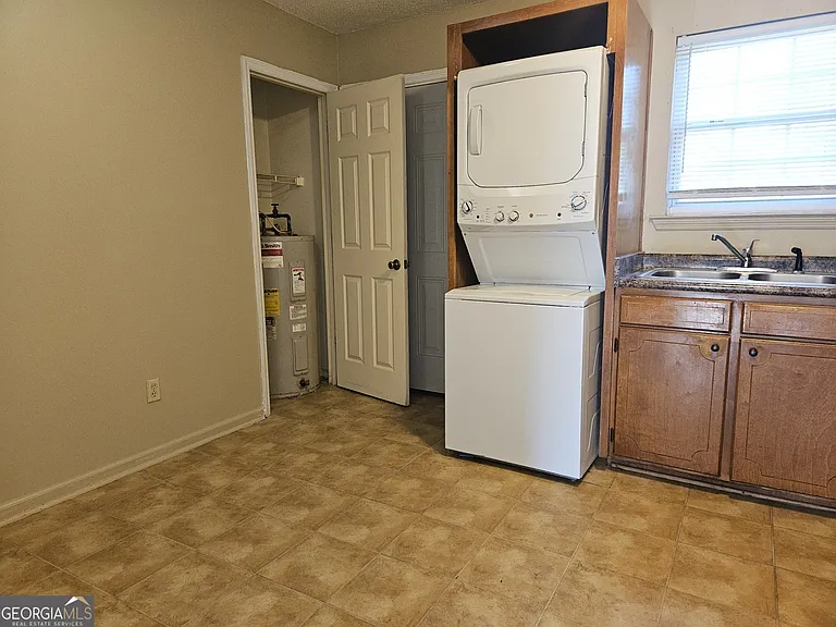 123 Proctor St #A — Photo 9