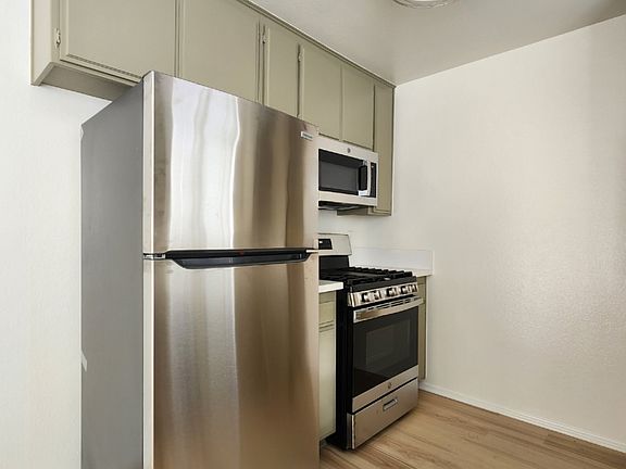 4th image of 3768 Bagley Ave APT 104