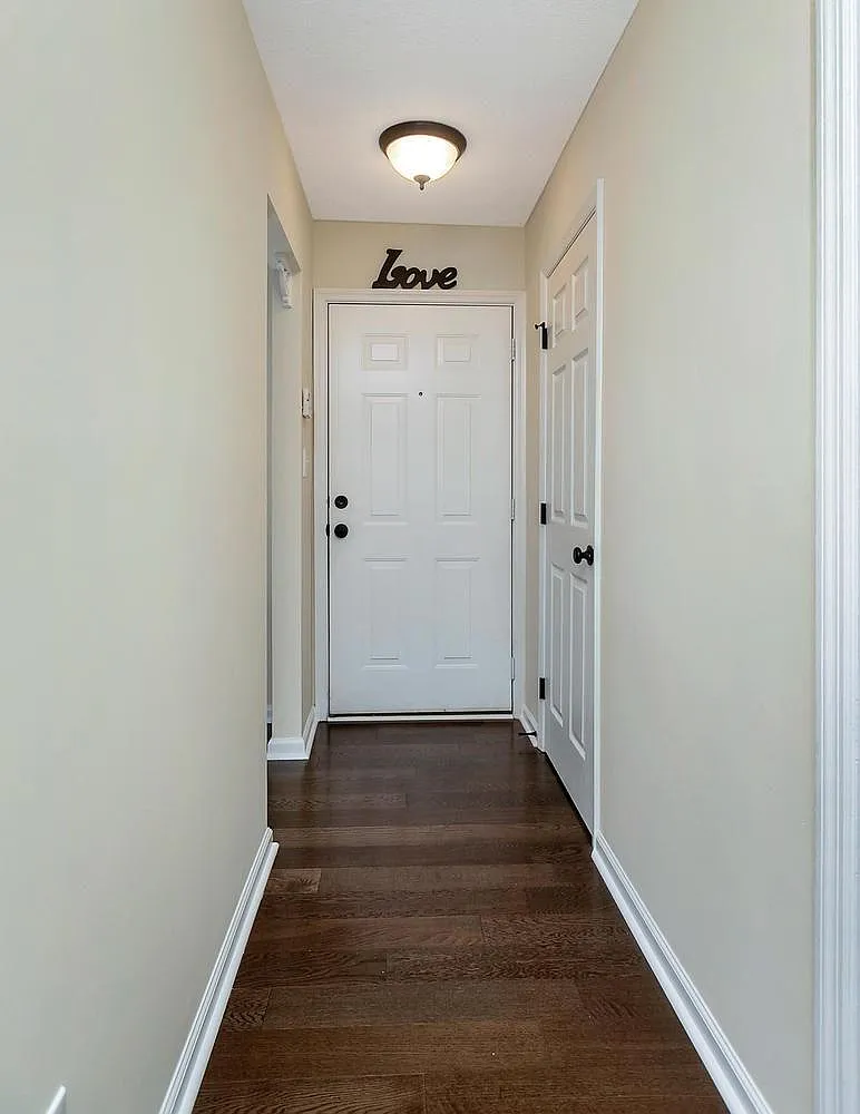 2 bed, 1200 sqft, $1,295 — Photo 2
