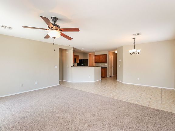 5th image of 1135 E Kelsi Ave