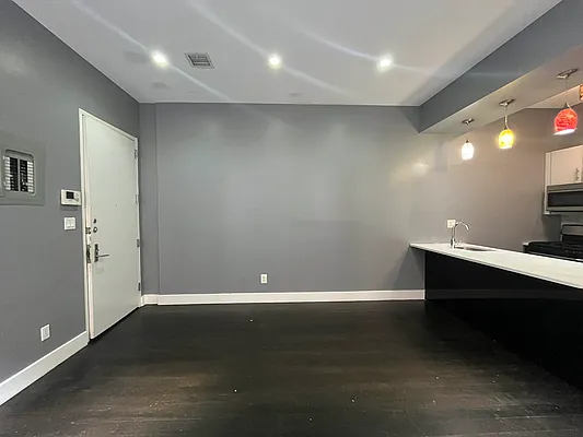 Rented by Yup Realty LLC | media 4