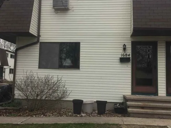 1684 Tonya Trl #S-2, Neenah, WI 54956