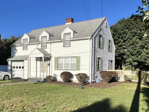 109 Pilgrim Rd, Springfield, MA 01118