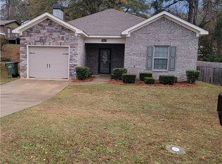 1061 Riverwood Dr, Valley, AL 36854