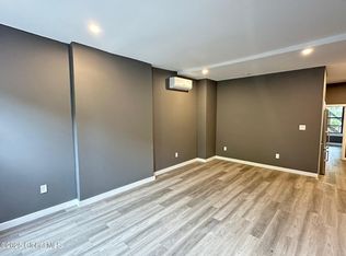 154 Lark St #1, Albany, NY 12210