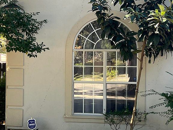 2nd image of 8405 Millstream Dr