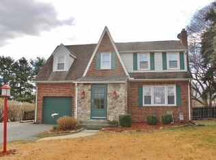 450 Manor Rd, Windsor, PA 17366