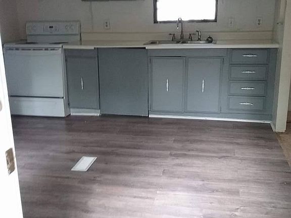 Brand new cabinets as well.